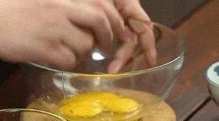 鸡蛋液只加水就上锅蒸大错特错！少了这1味，怪不得鸡蛋羹有腥味