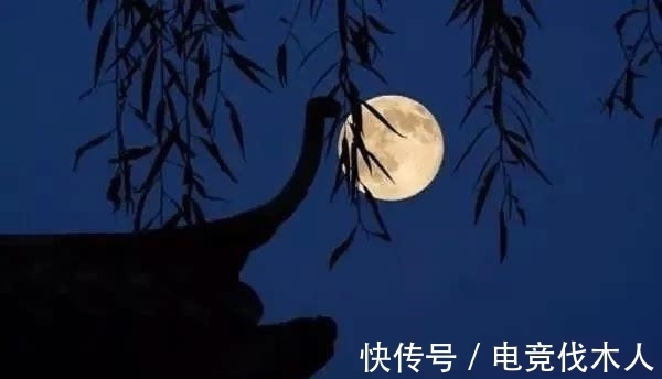 月下独酌#10首写“月亮”的诗词排行榜,李白《关山月》仅第四,前三是谁?