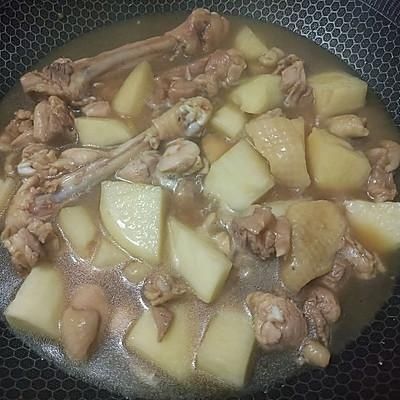 有了它干掉两碗饭不是事!超下饭的土豆炖鸡块