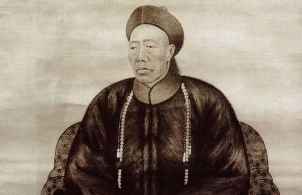 黄马褂|包龙星为何因为黄马褂不敢打常威?包龙星怕的不是这件衣服,而是背后的人