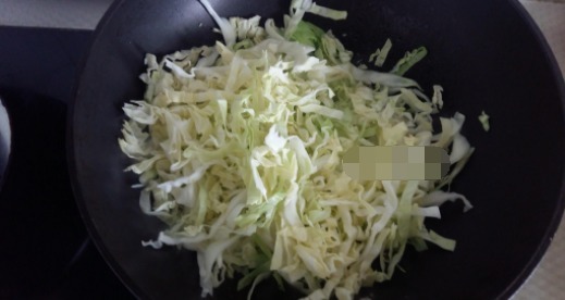 炒圆白菜,加点这料,味道翻倍香,上桌就抢光,全家都爱吃