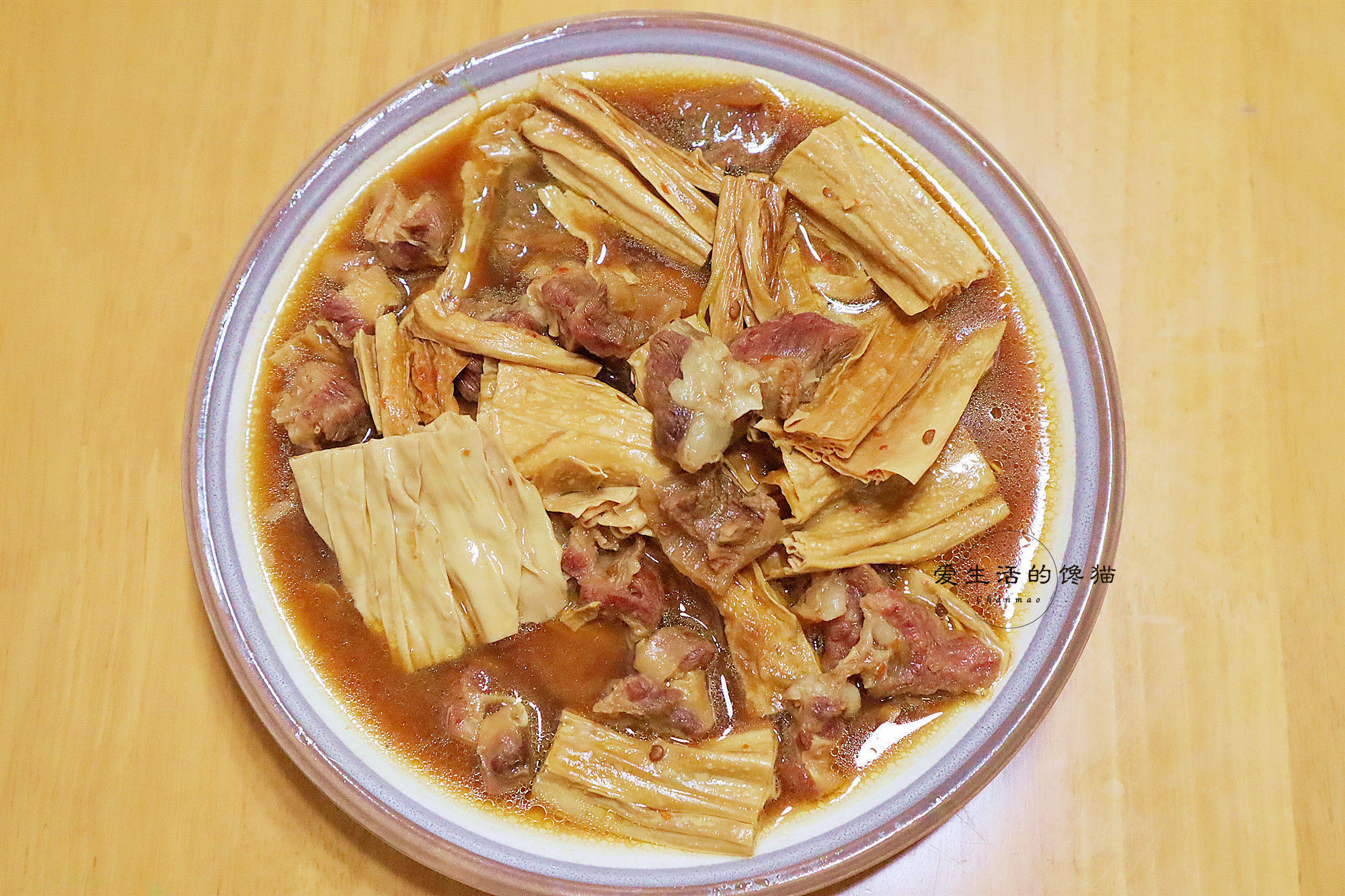 母子三人的午餐,在朋友圈走红了,网友:喷香的家常菜,满满母爱