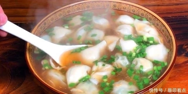 早餐如此做,比馒头包子都简单,不用发酵不用等,出锅3碗不够吃