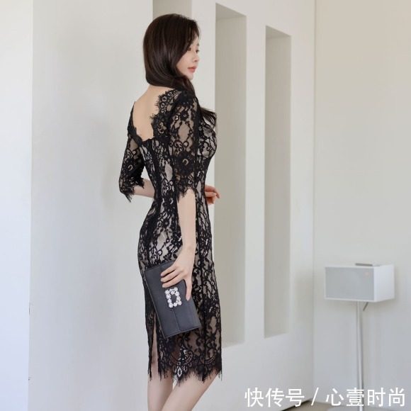 时尚!女神孙允珠的时尚搭配:凝露炫黑花轮刺绣镂空包臀裙