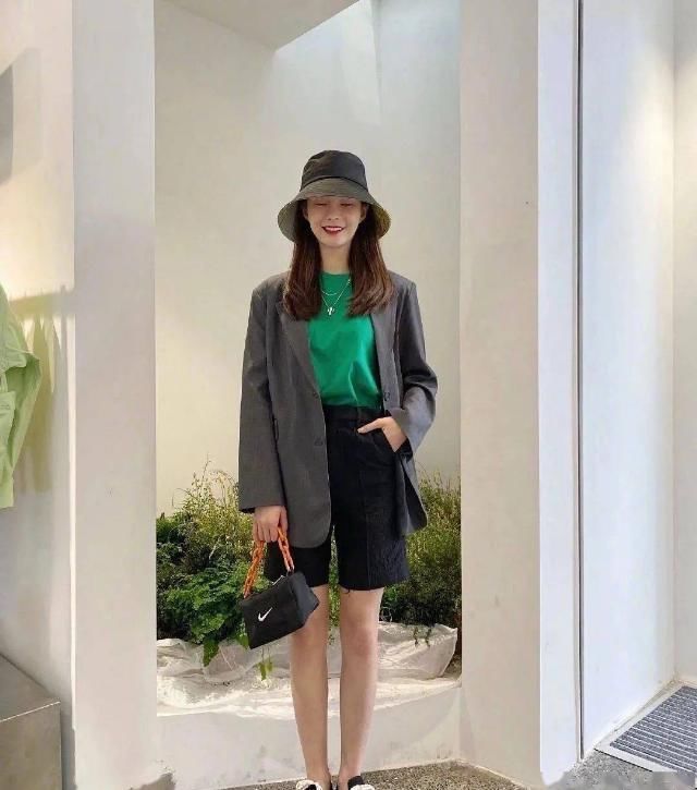 今夏最受欢迎的5条裤子长这样,显瘦又显气质