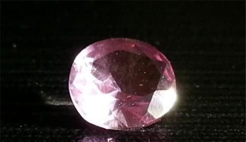  宝石|全世界10大最昂贵的石头，随便一个都是价值不菲，你有见过吗？