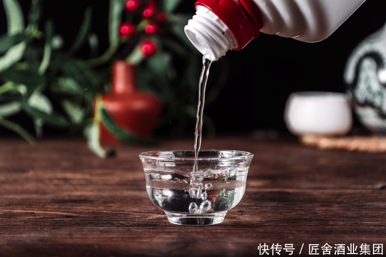 无色透明|3分钟让你全方位了解白酒!再也不怕选不到好酒了!