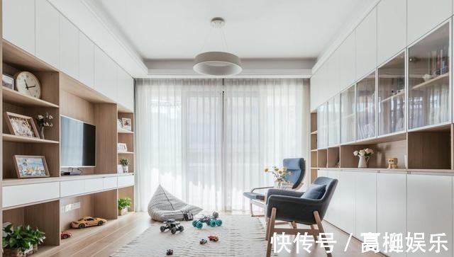 客厅|舍弃“客厅”,不买沙发,进门加隔断,这么装实用极了,晒晒全屋