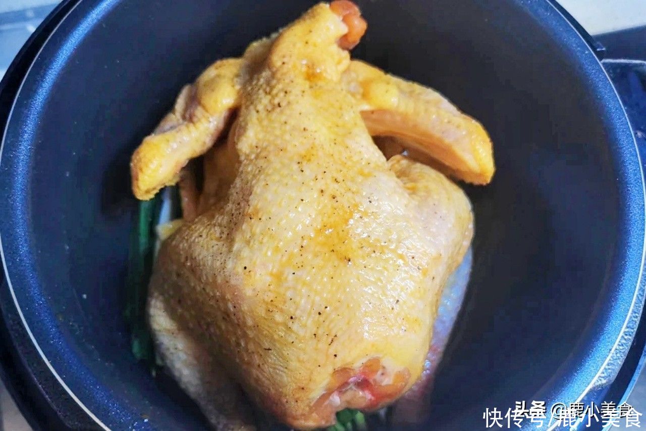 金黄|难怪烧腊店的盐焗鸡金黄好吃，原来秘诀在“2料”，免费分享学习