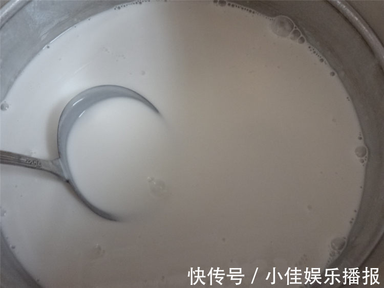 70岁婆婆教的凉皮做法，凉皮筋道还好吃，半个小时就搞定