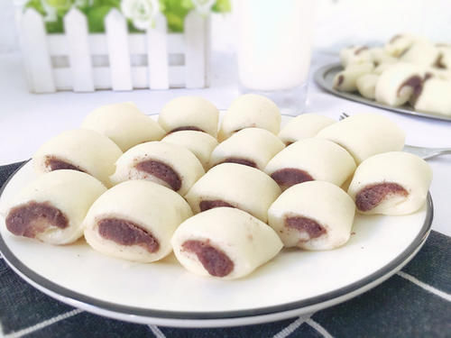 奶油空心饼|蒸馒头时,不要只加酵母,面里加一些它,馒头又香又软,有嚼劲