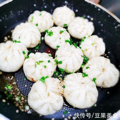 口感轻盈最适合神仙小姐姐的鲜虾生煎包子