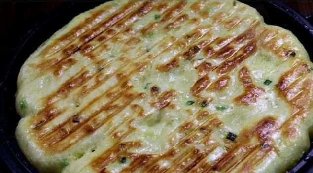 早餐最爱吃这种面食,不用揉面不用擀面,筷子一挑,上桌就分光