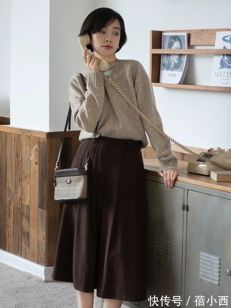 半身裙 冬季也要学会穿“半身裙”,这5个实用款,搭配毛衣优雅到骨子里