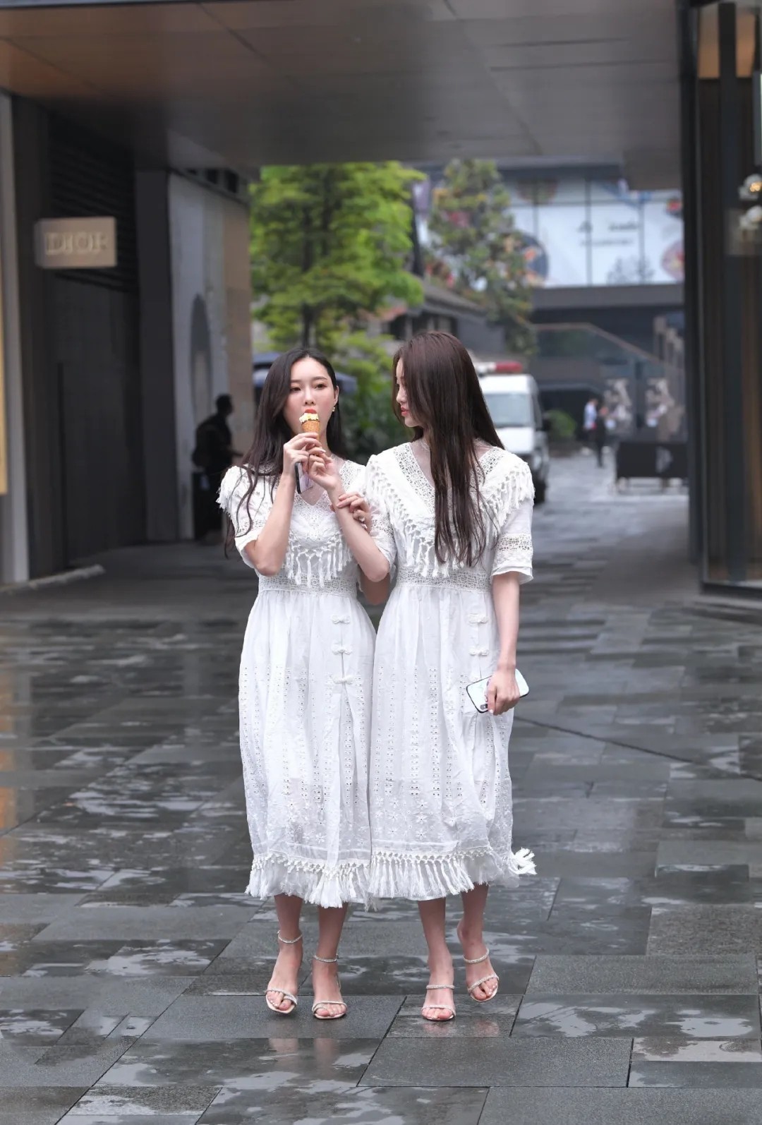 服饰 青春感与少女感兼备的穿搭,清新温柔又时尚,穿出无法抗拒的风采