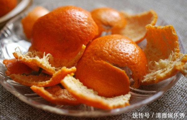 橘子皮和食盐放一起泡水,喝一次能省好几百元,解决男女的大难题
