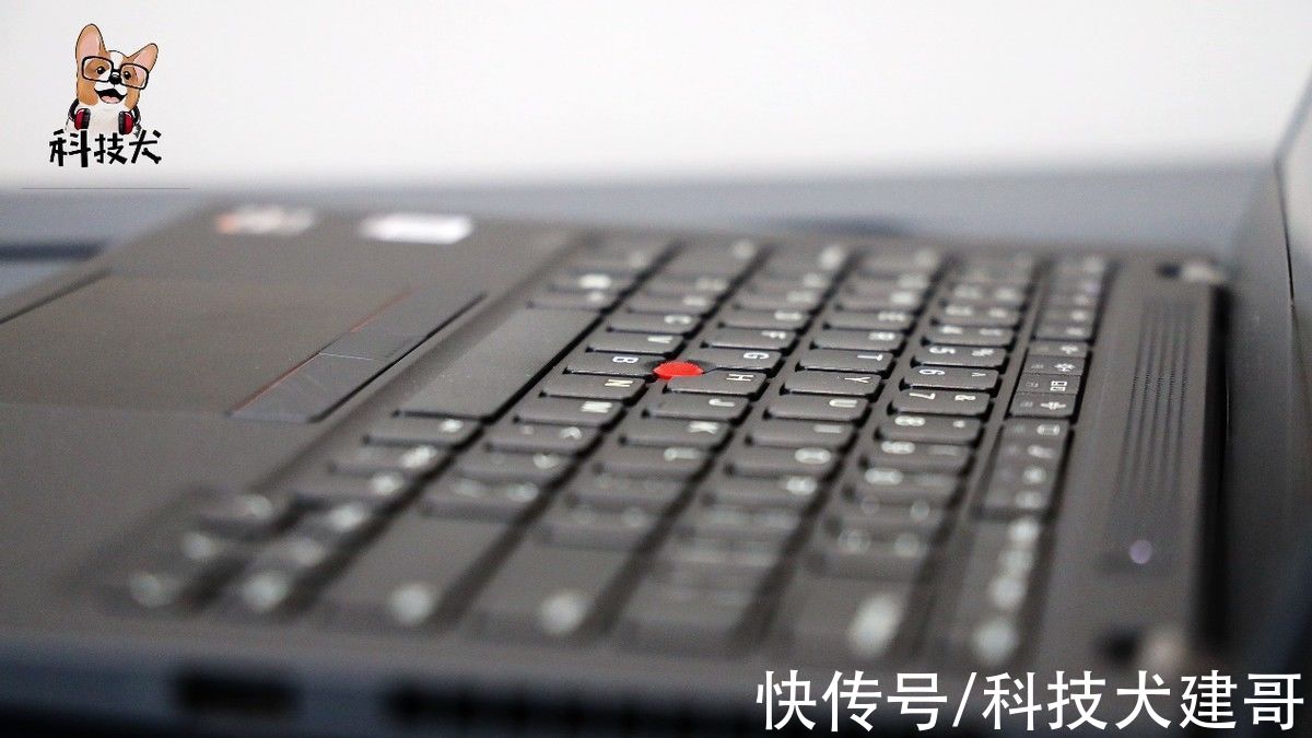 ThinkPad T14s 2021锐龙版评测：满足商务人士日常所需 诠释美学精造