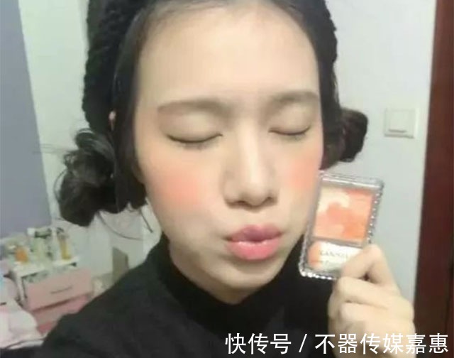腮红|新手:化妆的七大雷区,小仙女们都知道吗?