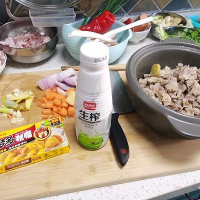 面包盖|泰国咖喱牛肉
