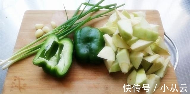 夏天|夏天这道菜我家最爱吃, 好吃又不腻, 味道特别香, 恨不得舔盘!