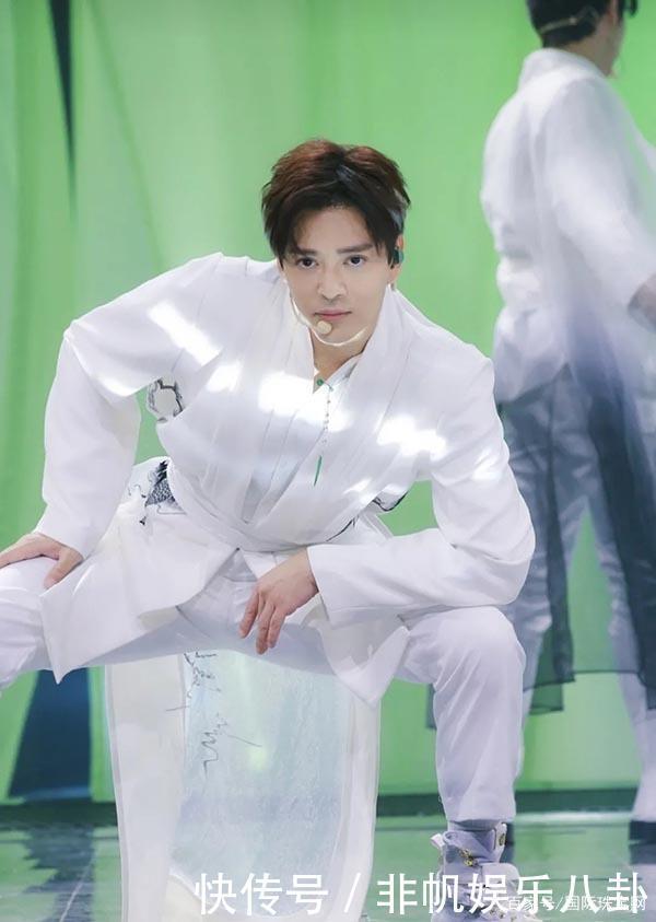 国潮|潮牌崛起！玉石首饰如何设计出时髦感