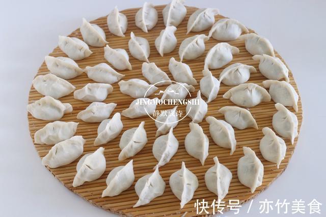 馅儿|调韭菜馅儿时，只要记住调味顺序，韭菜就不会出水，饺子鲜汁四溢
