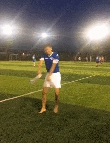 |搞笑GIF:看了这个才知道天底下都是一样的女人