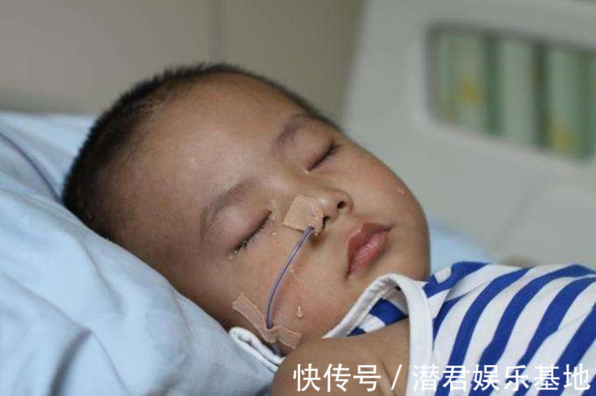 致癌率|10岁男孩患“肠阻塞”,3天后排出异物,医生:别再让孩子喝它了