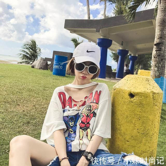 镂空感 时尚个性T恤,让你穿出随性又青春的感觉