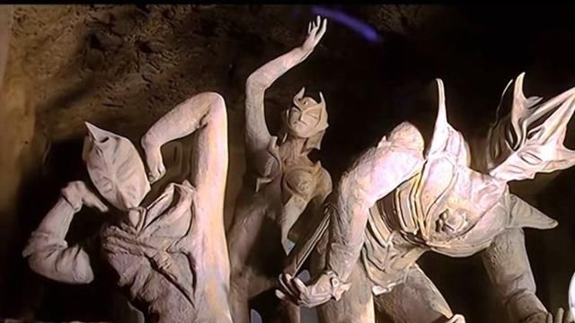 特利迦|特利迦奥特曼首次登场，迪迦冲他点头，在超古代两个人认识？