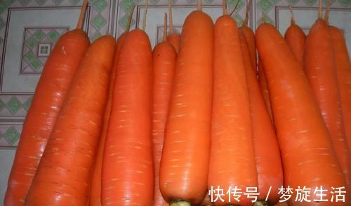 排毒养颜|女性不想满脸皱纹,可以多吃3种食物,排毒养颜,增强体质!