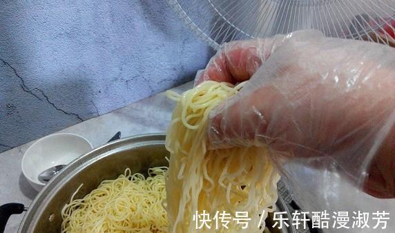 做法|夏天必吃的凉面,做法很简单!Q弹利索有嚼劲,请你一定要试一试