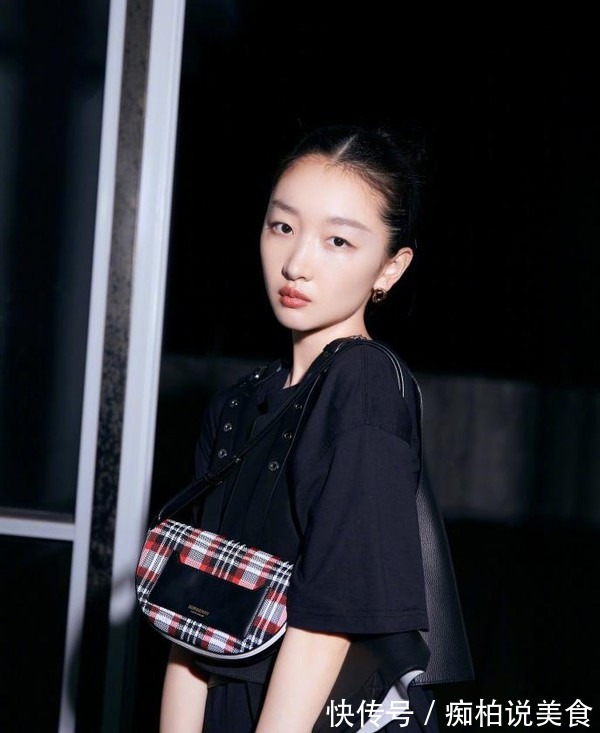 黄黑皮 女人涂口红时,这3个“坏习惯”不改,口红再贵还是会掉色沾杯