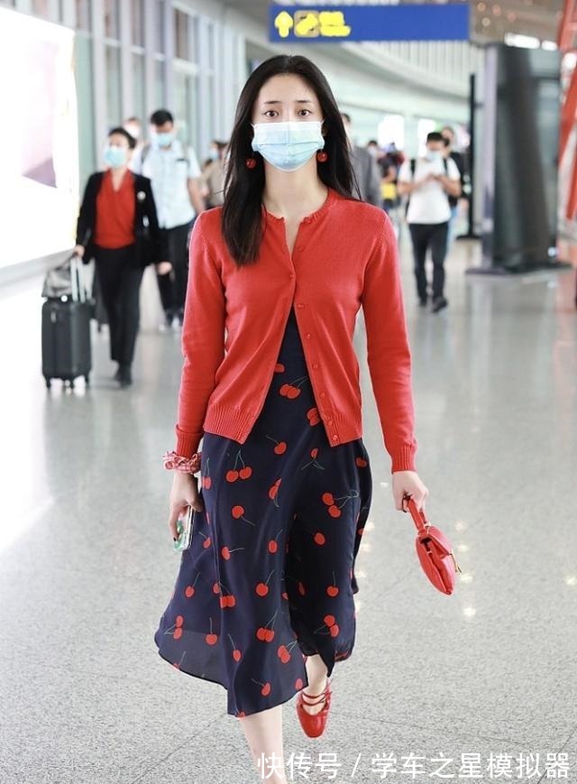 玛丽珍鞋 奔四女人的减龄穿搭，手把手教你3种搭配套路，轻松穿出少女范！