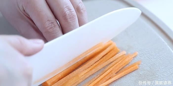 美味|简单好吃的鲜蔬蛋皮串串,造型好看,营养美味,孩子爱吃的辅食