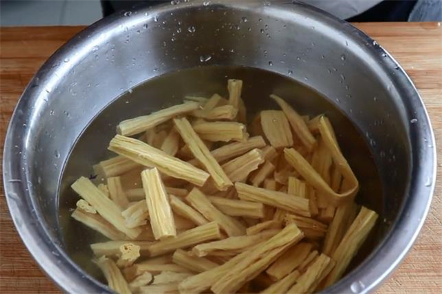 饭店的凉拌腐竹为何那么好吃做法诀窍告诉你,看一遍就能学会