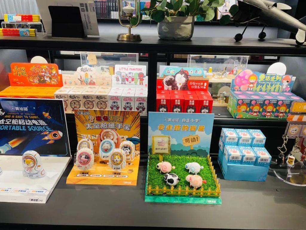  入戏|一秒入戏！这家新书店让你能吃能喝，还能演！