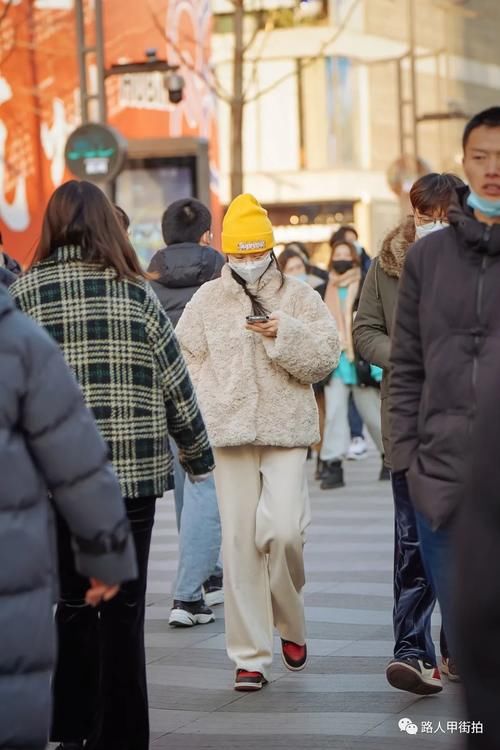 【路人甲街拍】1-21/冬季阔腿裤穿搭，藏肉保暖还时髦～