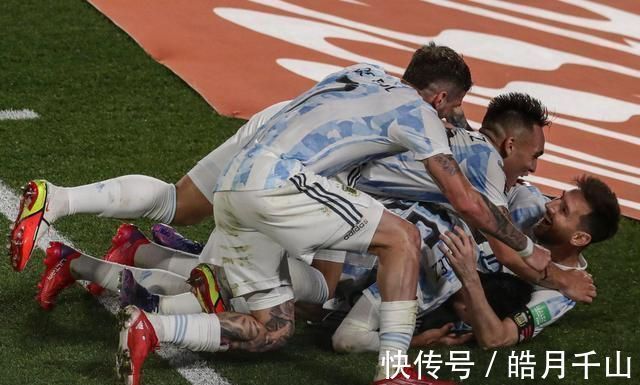 阿劳霍|梅西又1世界名画:潇洒1传,对方7人被骗!4秒之后,全队狂欢