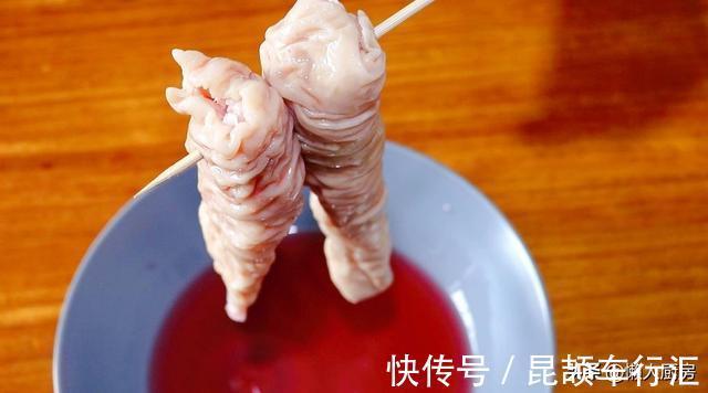 脆皮|很多人不爱吃猪大肠,那是没做好,放入脆皮水中,外皮酥酥脆脆