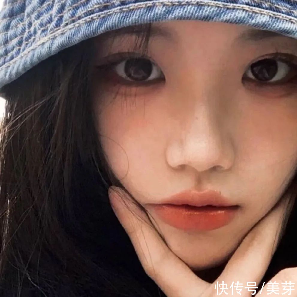 今年的七月是夏日迟迟 树影流动|今日头像 | 树影