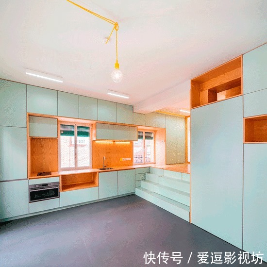 橱柜|层高3米的小宅，硬是装成了“两层”用，33㎡居住一家三口不拥挤！
