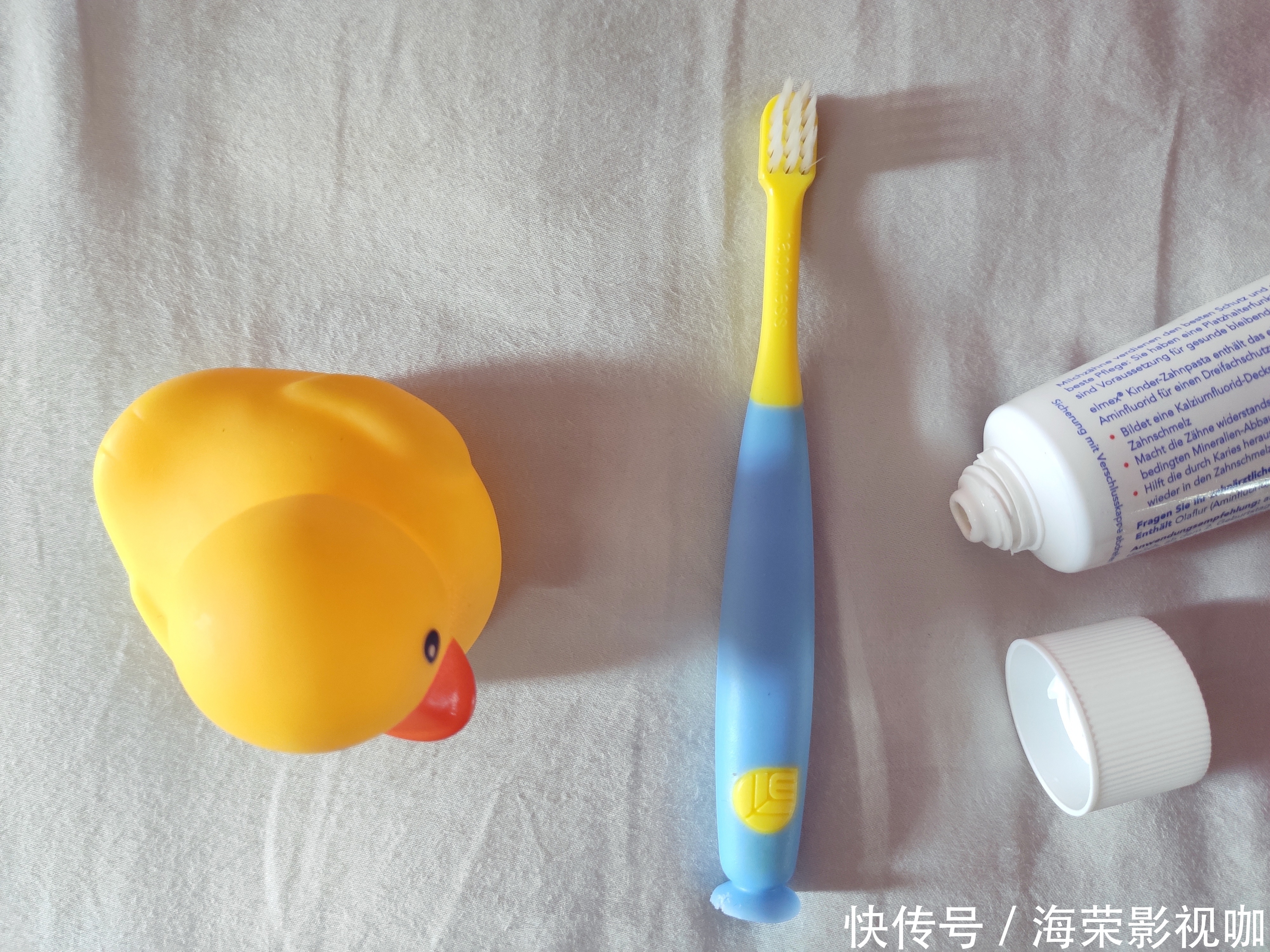 妈妈|给宝宝刷牙，妈妈使用牙膏了吗儿童牙膏这么选就对了