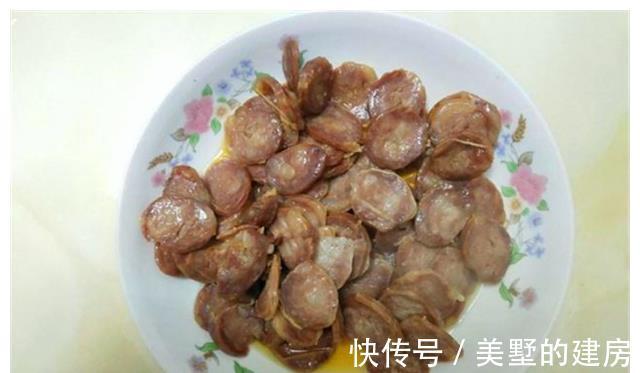 岳母|第一次带女友回家，母亲做一桌菜招待，没啥特色，岳母却留言催婚
