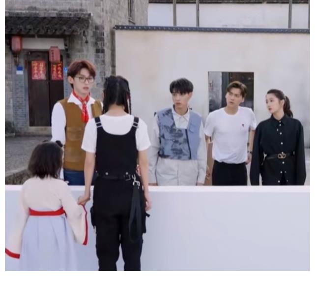 《最后的赢家》X到底是谁？李易峰可暂时排除，另外两个人嫌疑最大