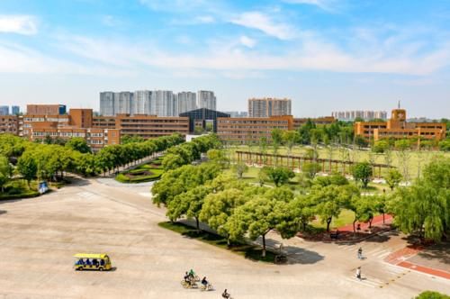 又一所理工大学筹建，校名预定为“东方”，网友：好名字，高大上