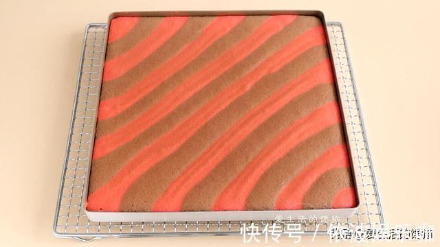 玉米油|治愈系高颜值蛋糕卷，香甜柔软超好吃，做法简单，小白也一次成功