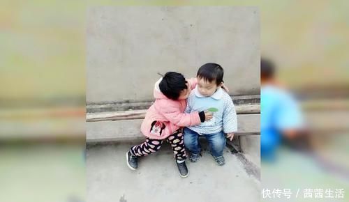 心理|经常给孩子灌输这种观念,会让孩子穷到骨子里,钱包空、心理卑!