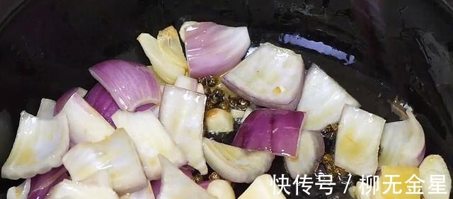 秋天要多吃鱼,教你懒人做法,用料简单味道香,上桌汤汁都不剩!