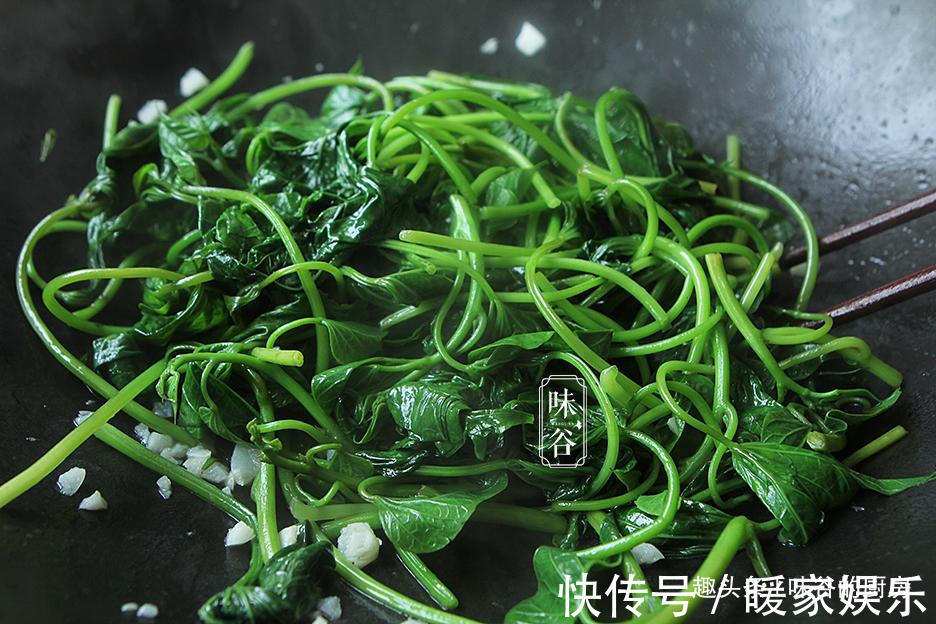 遇到此菜我必买，2块钱一把，从春天吃到秋天，营养高味道香